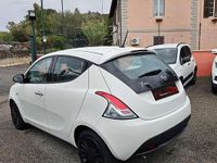 Usata Lancia Ypsilon Silver 69 CV (50 kW) 2022 Bianco Utilitaria