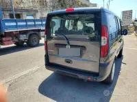 Usata Fiat Doblò 120 CV (88 kW) 2006 Grigio Monovolume