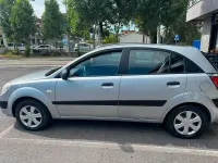 Usata Kia Rio 110 CV (80 kW) 2007 Grigio Berlina