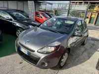 Usata Renault Clio II Dynamique 75 CV (55 kW) 2010 Grigio Berlina