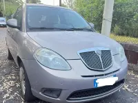 Usata Lancia Ypsilon 75 CV (55 kW) 2011 Grigio Utilitaria