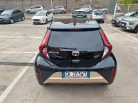 Usata Toyota Aygo X Trend 72 CV (52 kW) 2022 Marrone SUV
