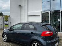 Second-hand Kia Rio 75 CP (55 kW) 2014 Albastru Berlinǎ