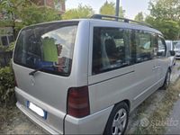 Usata Mercedes Vito 122 CV (89 kW) 2004 Grigio Furgone