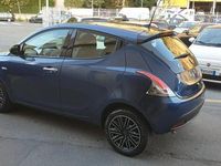 Usata Lancia Ypsilon Gold 69 CV (50 kW) 2023 Blu Utilitaria