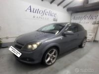 Usata Opel Astra GTC Cosmo 120 CV (88 kW) 2005 Grigio Berlina