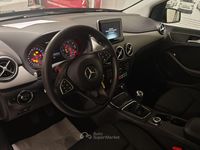 Usata Mercedes B160 Business 90 CV (66 kW) 2017 Nero Utilitaria