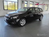 Usata Peugeot 308 Active 131 CV (96 kW) 2021 Nero Station wagon