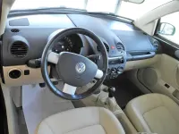Usata VW New Beetle 101 CV (74 kW) 2004 Blek pastello Utilitaria
