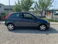 Usata Ford Fiesta Ghia 68 CV (50 kW) 2008 Grigio Utilitaria