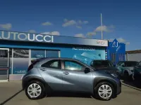 Usata Toyota Aygo X Active 72 CV (52 kW) 2025 Celestial gray SUV