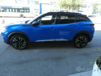 Usata Peugeot e-2008 GT 100 kW (136 CV) 2021 Blu/azzurro SUV