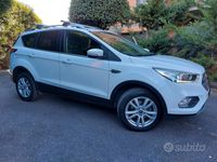Usata Ford Kuga 120 CV (88 kW) 2019 Bianco SUV