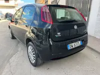 Usata Fiat Grande Punto 69 CV (50 kW) 2010 Nero Utilitaria