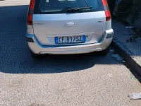 Usata Ford Fusion 68 CV (50 kW) 2003 Grigio Utilitaria