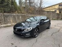 Usata Volvo V60 R-Design 120 CV (88 kW) 2016 Grigio Station wagon