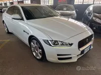 Usata Jaguar XE Business Edition 180 CV (132 kW) 2017 Bianco Berlina
