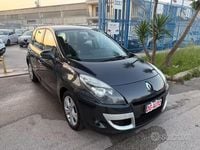 Usata Renault Scénic III 110 CV (80 kW) 2011 Grigio Monovolume