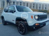 Usata Jeep Renegade Trailhawk 170 CV (125 kW) 2017 Bianco SUV