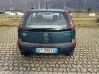 Usata Opel Corsa 54 CV (39 kW) 2001 Verde Utilitaria