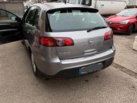 Usata Fiat Croma 150 CV (110 kW) 2009 Grigio Station wagon