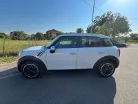 Usata Mini Cooper SD Countryman Business 143 CV (105 kW) 2015 Bianco SUV