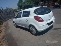 Usata Opel Corsa 80 CV (58 kW) 2009 Bianco Utilitaria
