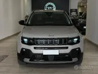 Käytetty Jeep Avenger Summit 101 HP (74 kW) 2023 Keltainen Katumaasturi