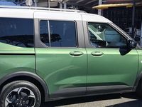 Usata Ford Tourneo Courier 125 CV (91 kW) 2024 Verde Monovolume