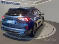Usata Ford Kuga ST-Line 190 CV (139 kW) 2023 Blu metallizzato SUV