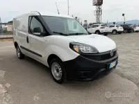 Usata Fiat Doblò 95 CV (69 kW) 2021 Bianco Monovolume