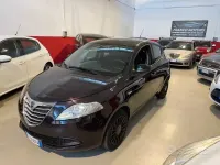 Usata Lancia Ypsilon S 69 CV (50 kW) 2014 Viola Utilitaria