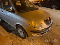 Usata Lancia Ypsilon 75 CV (55 kW) 2006 Grigio Utilitaria