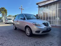 Usata Lancia Ypsilon 60 CV (44 kW) 2007 Argento Utilitaria