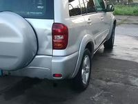 Second-hand Toyota RAV4 128 CP (94 kW) 2005 SUV
