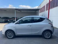 Usata Lancia Ypsilon Gold 95 CV (69 kW) 2012 Argento Utilitaria