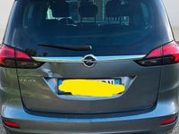 Usata Opel Zafira Innovation 136 CV (100 kW) 2018 Grigio Monovolume
