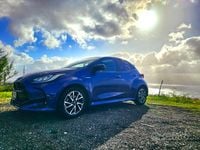 Usata Toyota Yaris Hybrid 116 CV (85 kW) 2021 Blu Utilitaria