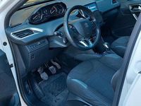 Usata Peugeot 208 Allure 82 CV (60 kW) 2013 Bianco Utilitaria