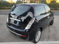Usata Lancia Ypsilon 75 CV (55 kW) 2010 Nero Utilitaria