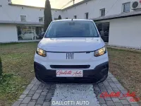 Usata Fiat Doblò 101 CV (74 kW) 2024 Bianco Monovolume