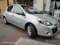 Usata Renault Clio II 75 CV (55 kW) 2011 Grigio Berlina