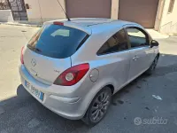 Usata Opel Corsa 75 CV (55 kW) 2010 Grigio Utilitaria