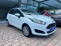 Begagnad Ford Fiesta Trend 75 HK (55 kW) 2015 Vit Van