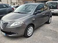 Usata Lancia Ypsilon Gold 69 CV (50 kW) 2013 Grigio Utilitaria