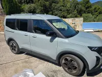 Usata Ford Tourneo 124 CV (91 kW) 2025 Furgone