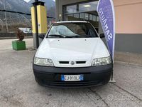 Usata Fiat Strada 80 CV (58 kW) 2003 Bianco Pick-up