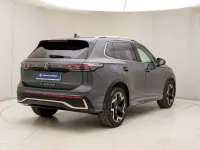 Usata VW Tiguan R-line 150 CV (110 kW) 2024 Grigio SUV