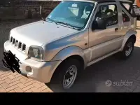 Usata Suzuki Jimny 80 CV (58 kW) 2004 Grigio SUV