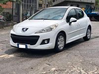 Gebraucht Peugeot 207 88 PS (64 kW) 2012 Weiß Limousine
